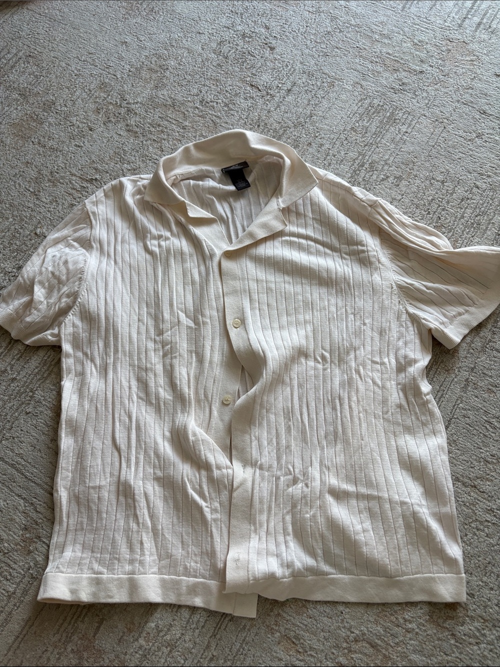 H&M Men's Short-Sleeve Button-Down Shirt in Cream